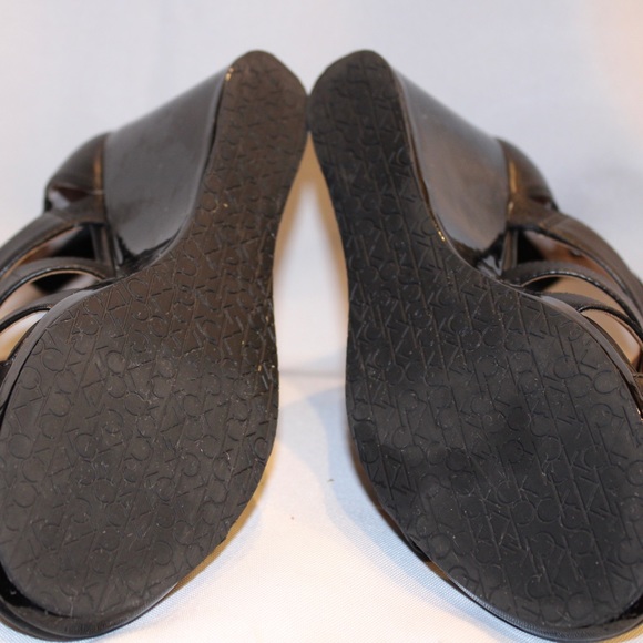 Calvin Klein open toe shoe - Picture 6 of 7